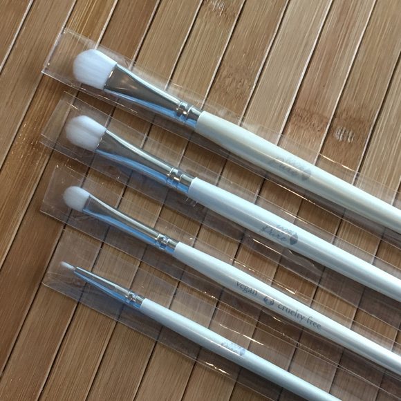 SOLD 100% Pure Vegan 4Pc Eyeshadow Brush Tool Set - Picture 2 of 5